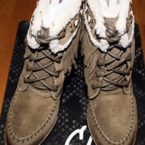 Sam Edelman Tan Ankle Boots with White Lining - Picture 1 of 6